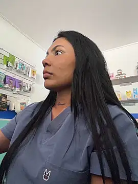 Sarah_Hinata live sex cam