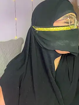 Maisa_issa's cam snapshot