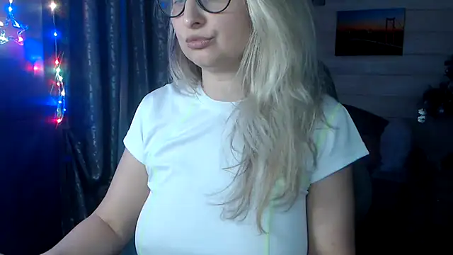 RubiLakros's cam snapshot