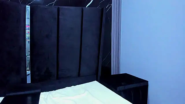 VictoriaVelvet1's cam snapshot