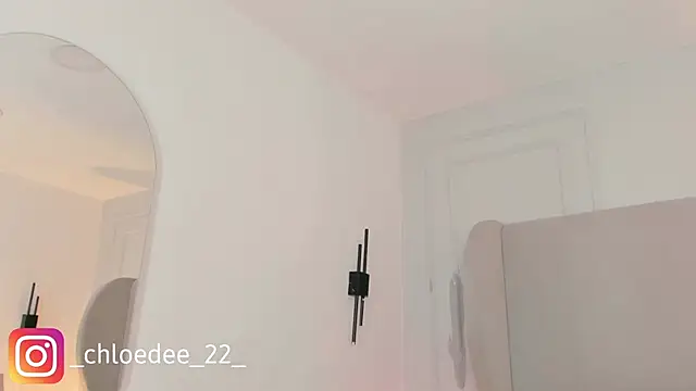 chloe_d's cam snapshot