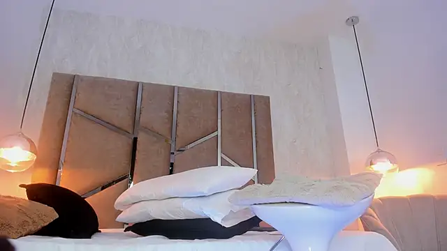 Martinaa_Jones_'s cam snapshot