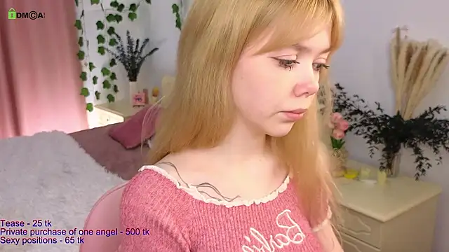 Rochelle_Dolly's cam snapshot