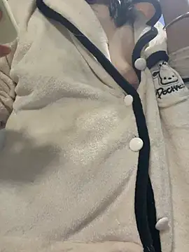 Cheating-wife's cam snapshot