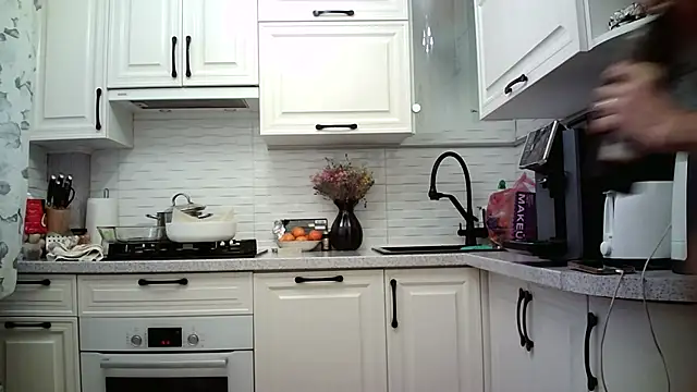 Margo_Kitti's cam snapshot