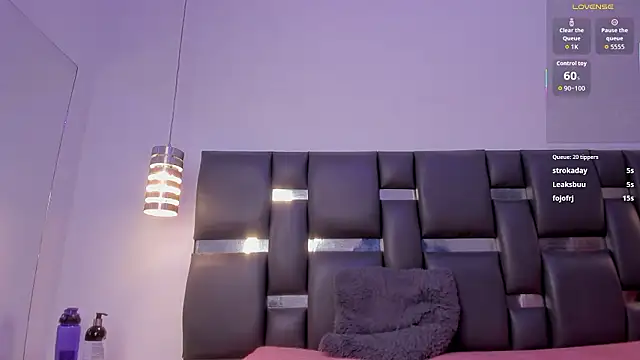 PittAndLunaa's cam snapshot