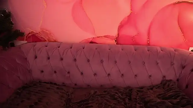 MagicPeachh_'s cam snapshot