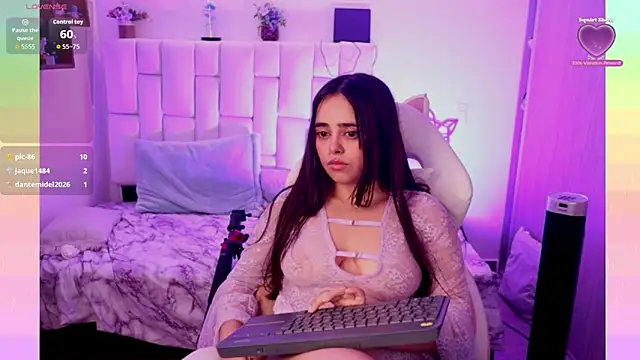 JennieBaee's cam snapshot