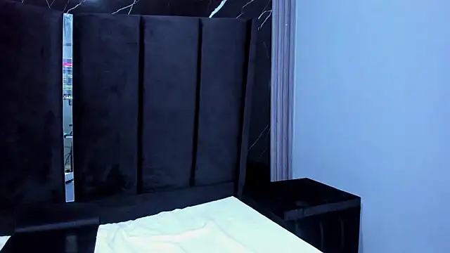 VictoriaVelvet1's cam snapshot