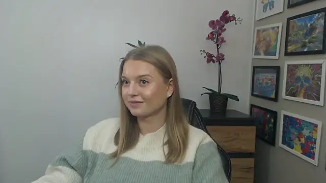 Mysteryerica's cam snapshot