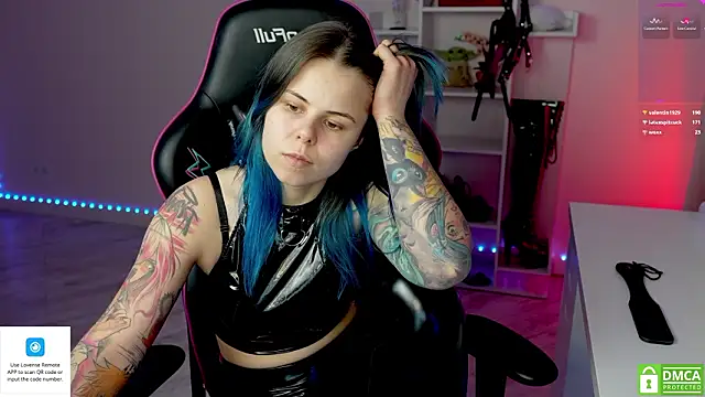 QueenAliceX's cam snapshot