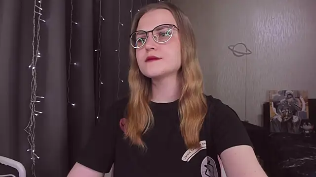 MissBrightShine's cam snapshot