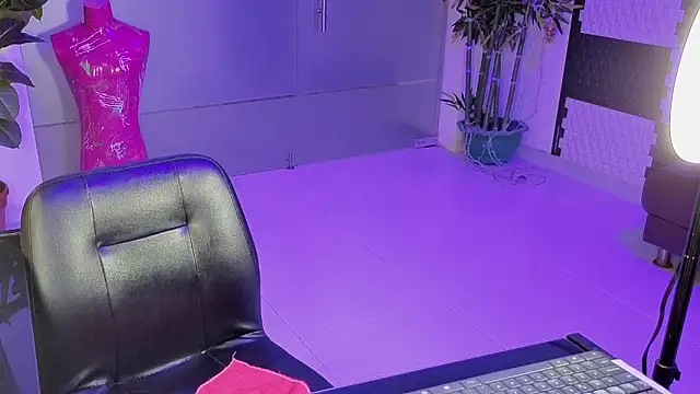 LiLLiAnderson's cam snapshot