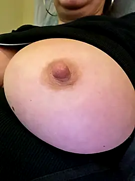 Adivaaa's cam snapshot