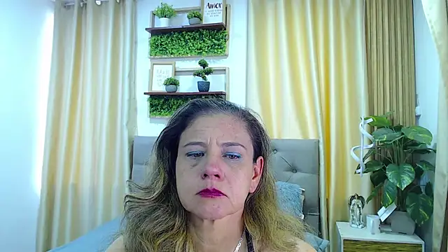 sasi_luna's cam snapshot