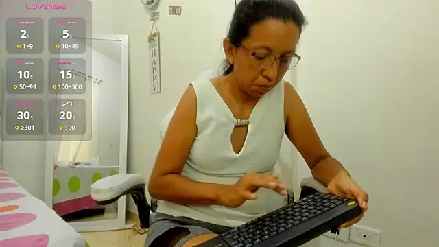 Livia_Coxs's cam snapshot