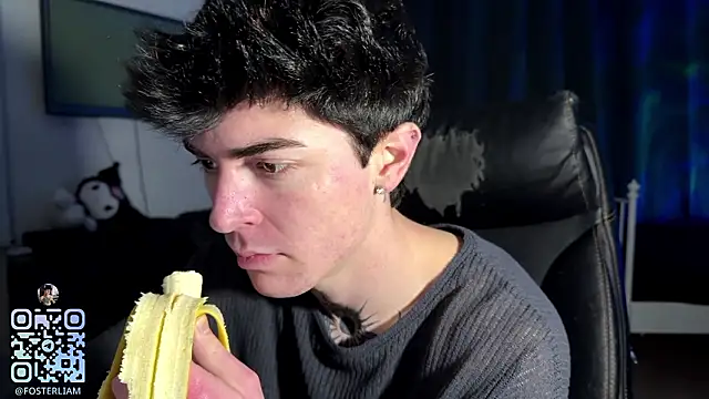 LiamFoster live sex cam