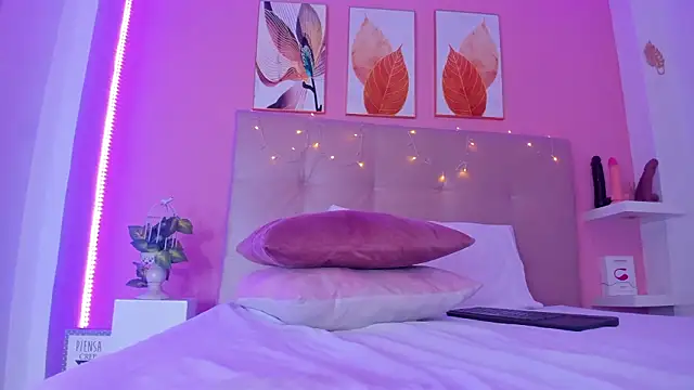 Molly_h0t's cam snapshot