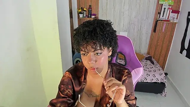 Alika01's cam snapshot