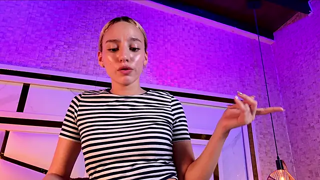 ambar_rosse25's cam snapshot