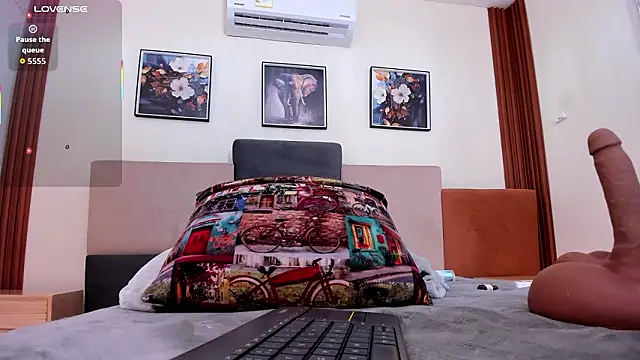 litzy_skinny's cam snapshot