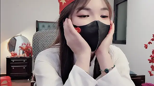 Caryln-Bun live sex cam