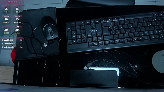 ValeriaRoldanX's cam snapshot