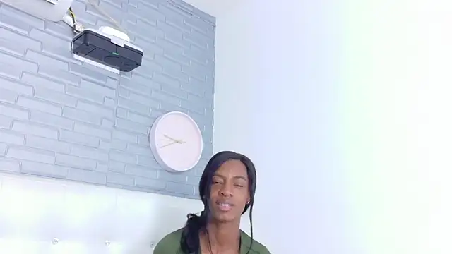 Hungry_pussy18's cam snapshot