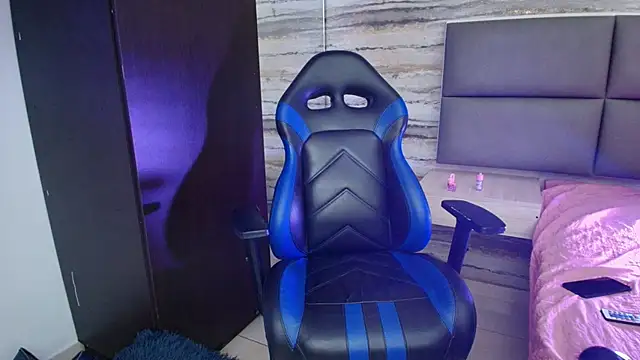 Little_Mayy's cam snapshot