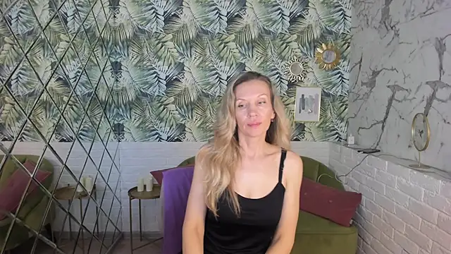 NancyGrace's cam snapshot