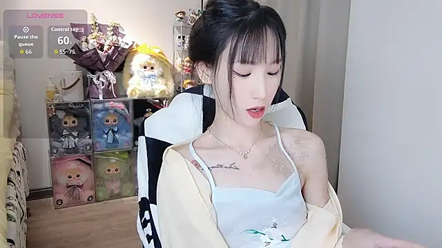 M-OTT_'s cam snapshot