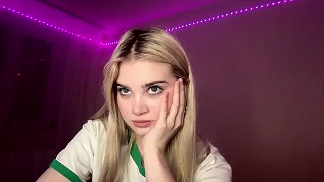 KariJarecke's cam snapshot