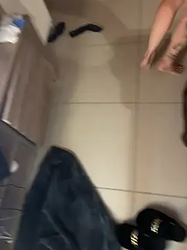 Dollyred's cam snapshot