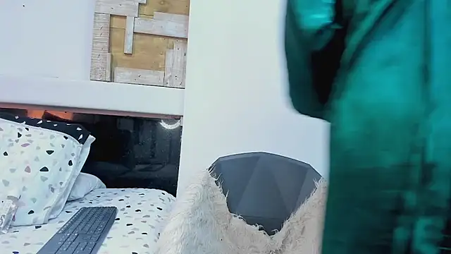 AnaTaylorr's cam snapshot