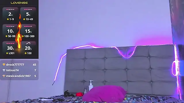 scarleth_blonde69's cam snapshot