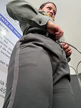 Ariana-07 live sex cam