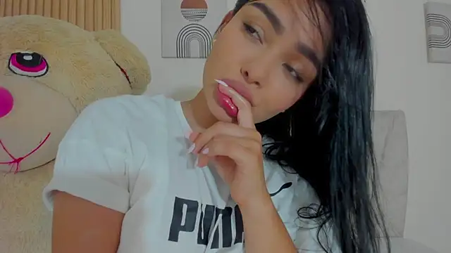 little_emiily_'s cam snapshot