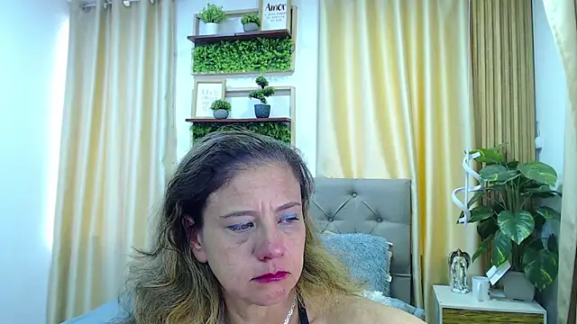 sasi_luna's cam snapshot