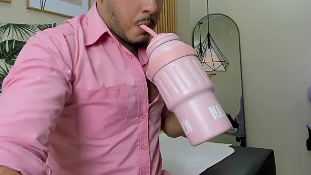 Andrew_Lewiss live sex cam