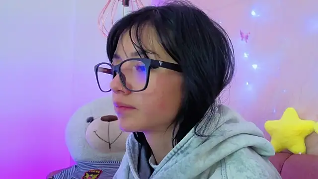 april_bennett's cam snapshot