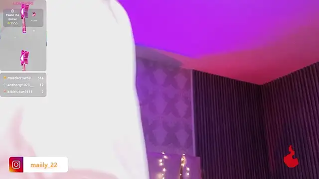 MAIILY_TAY's cam snapshot