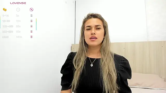 camila_borbon's cam snapshot