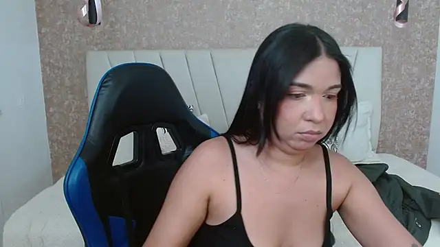 AliceSmity_'s cam snapshot