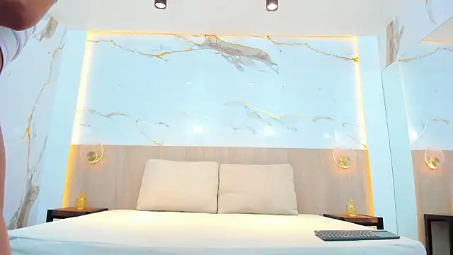 susan_elliot's cam snapshot