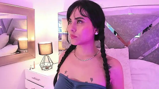 Daniela_Martinez_'s cam snapshot