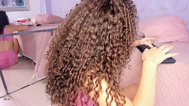 _LittleLia's cam snapshot