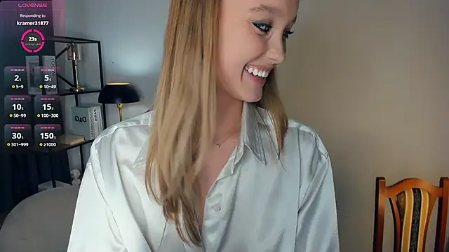 SerrenaAa's cam snapshot