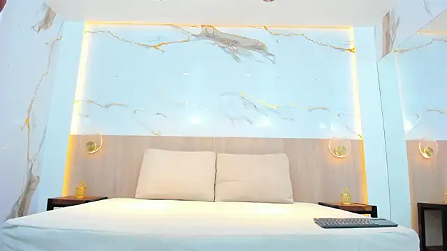 susan_elliot's cam snapshot