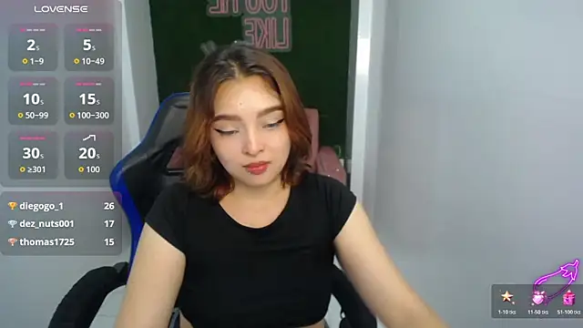 mia_foster_t's cam snapshot