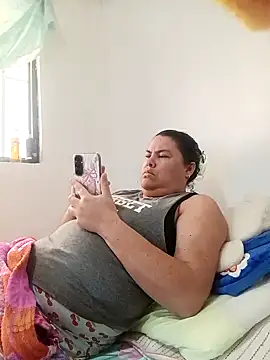 yaneth_'s cam snapshot